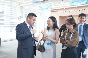 HKF08754